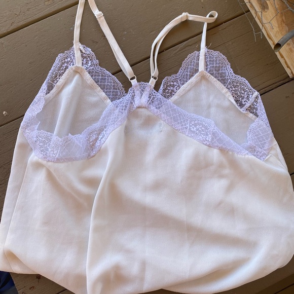 Off white Razorback Lacey top - Picture 3 of 4